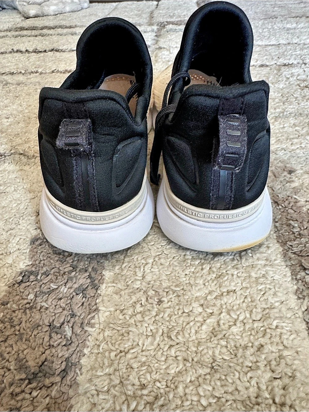 APL Shoes - Picture 2 of 4